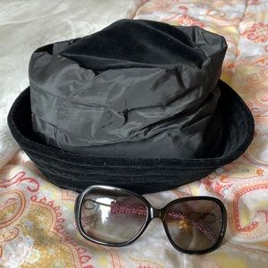 Deborah Rhodes • Velvet Hat